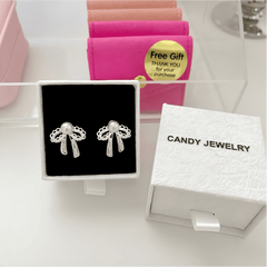 Pearl Lace Bow Earrings
