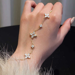 Four-Leaf Clover Zircon Flower Bracelet