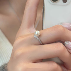 S925 Luna Pearl Ring