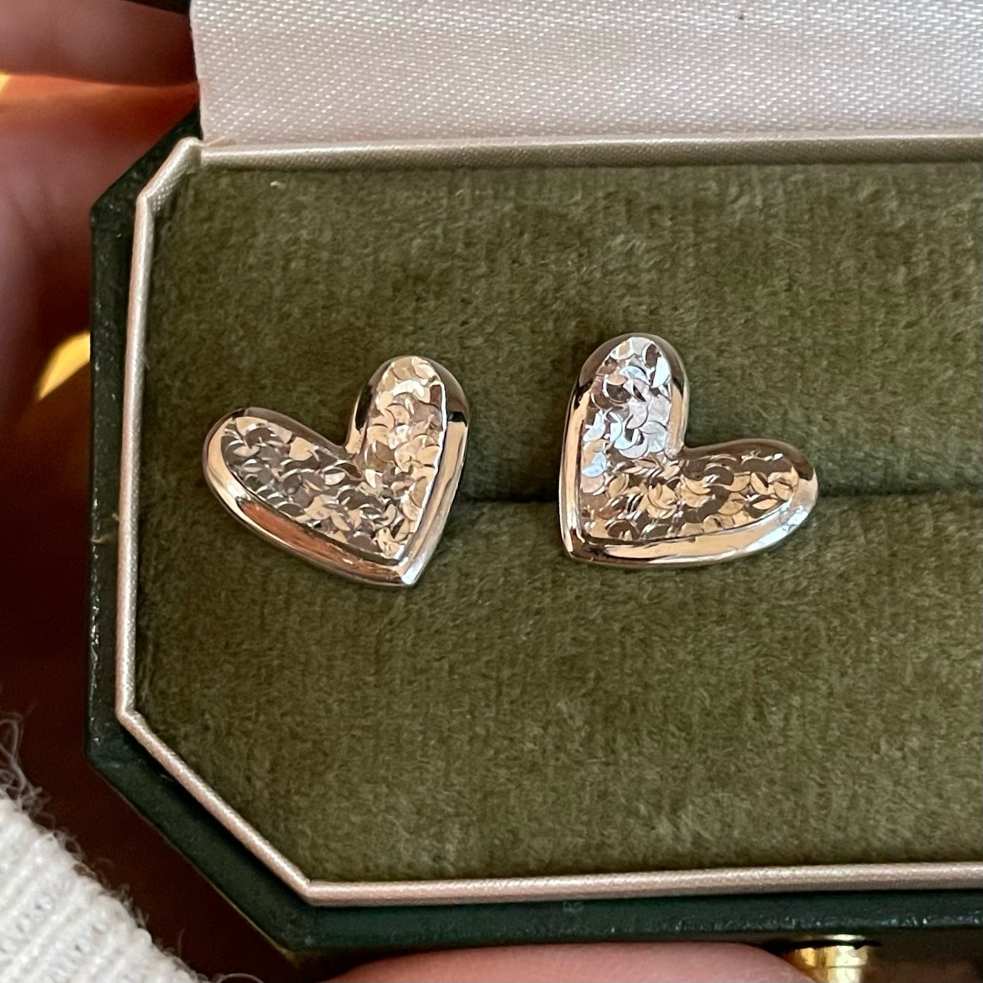 S925 Sterling Silver Crushed-Ice Heart Stud Earrings