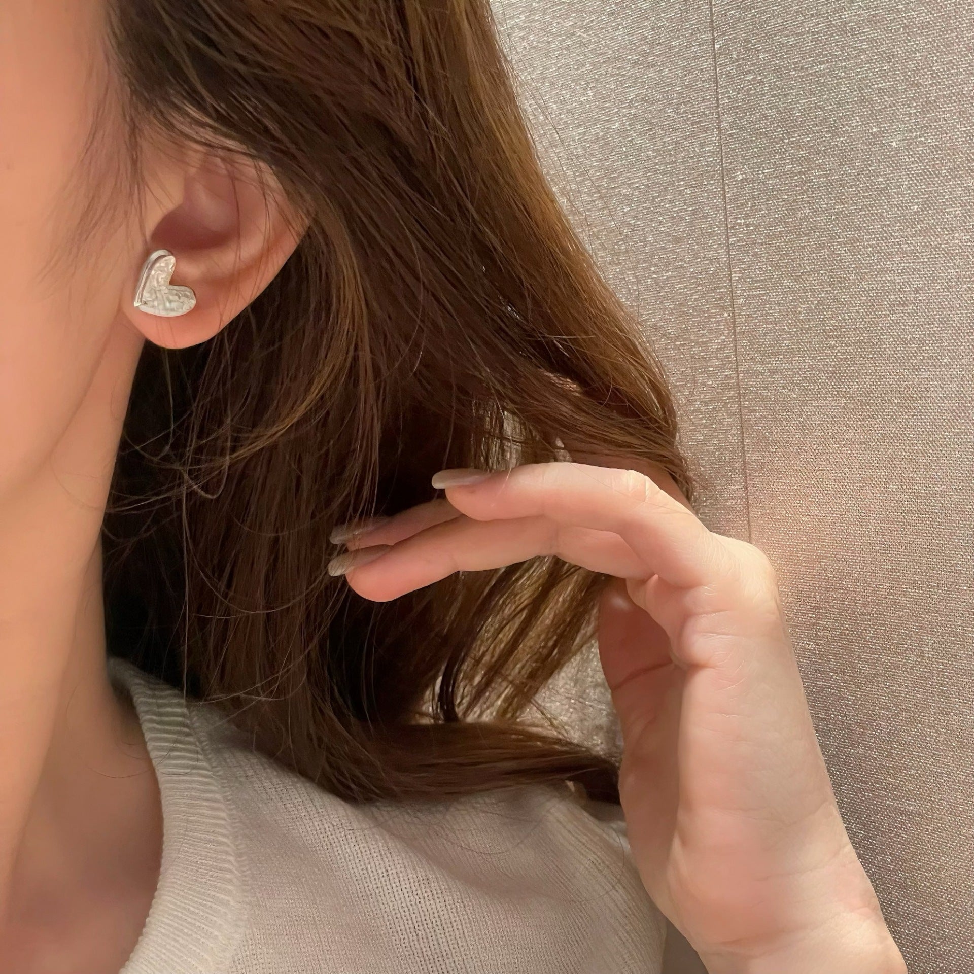 S925 Sterling Silver Crushed-Ice Heart Stud Earrings