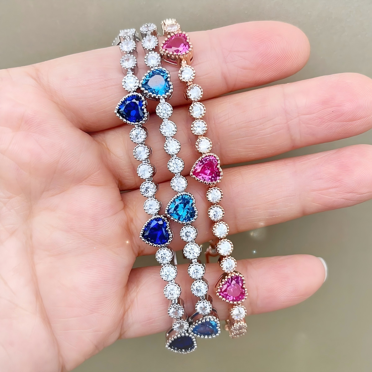Zircon Heart-Shaped Bracelet