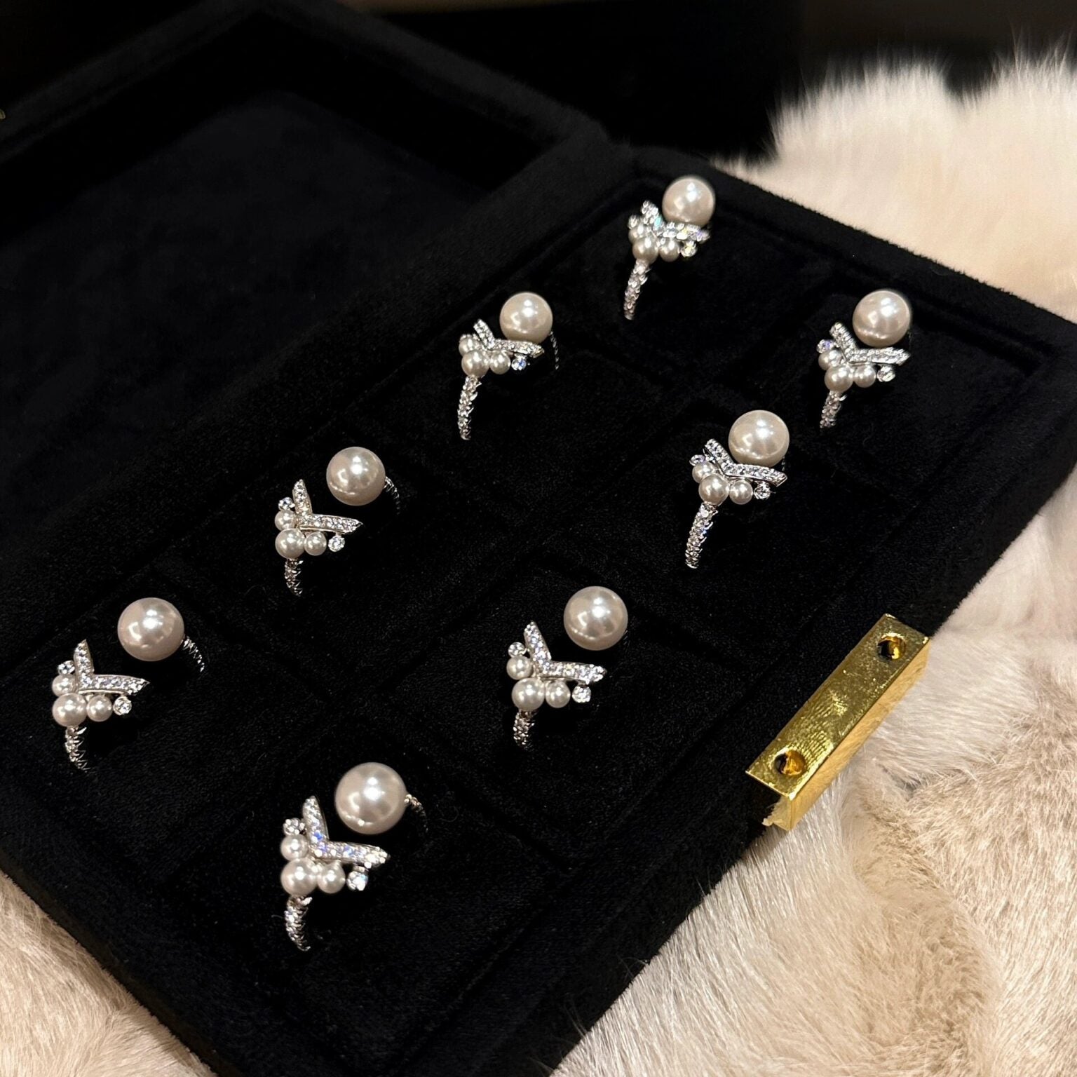 Celeste Pearl V Ring