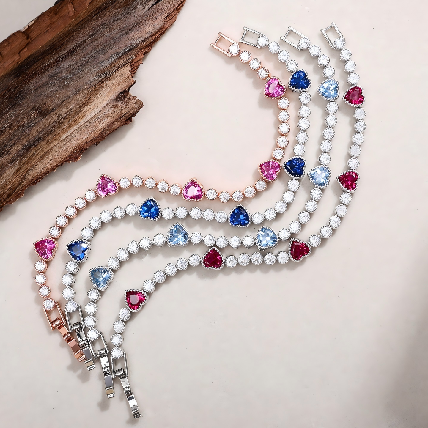 Zircon Heart-Shaped Bracelet