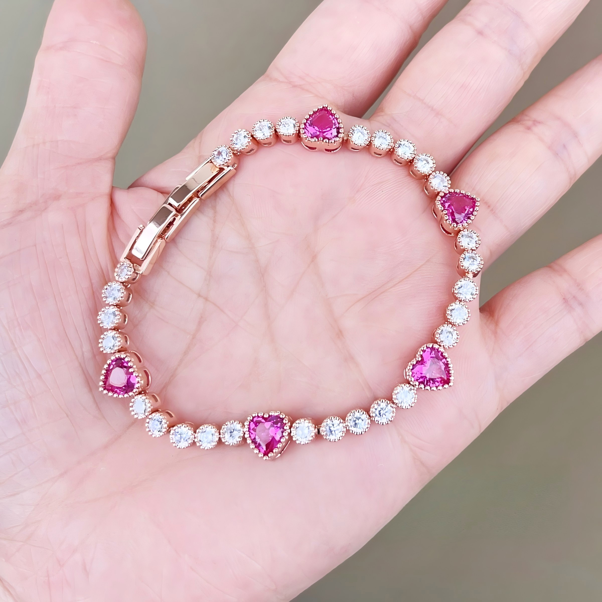 Zircon Heart-Shaped Bracelet