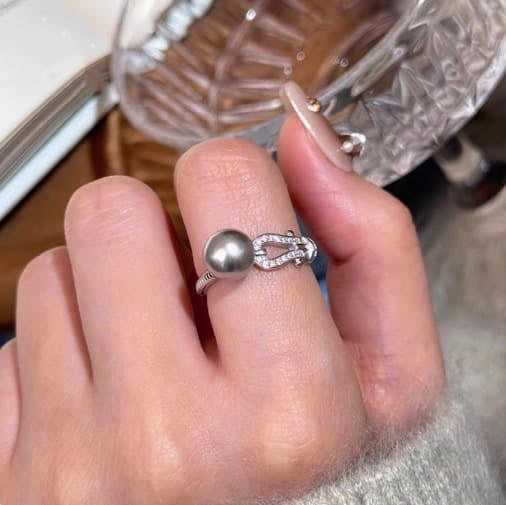 S925 Sterling Silver Equestrian Pearl Ring