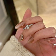 Eterna Twist S925 Sterling Silver Ring