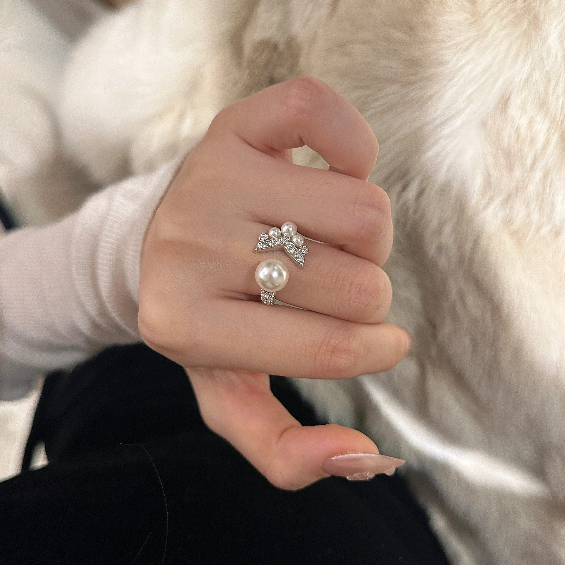 Celeste Pearl V Ring