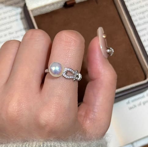 S925 Sterling Silver Equestrian Pearl Ring