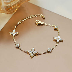 Four-Leaf Clover Zircon Flower Bracelet
