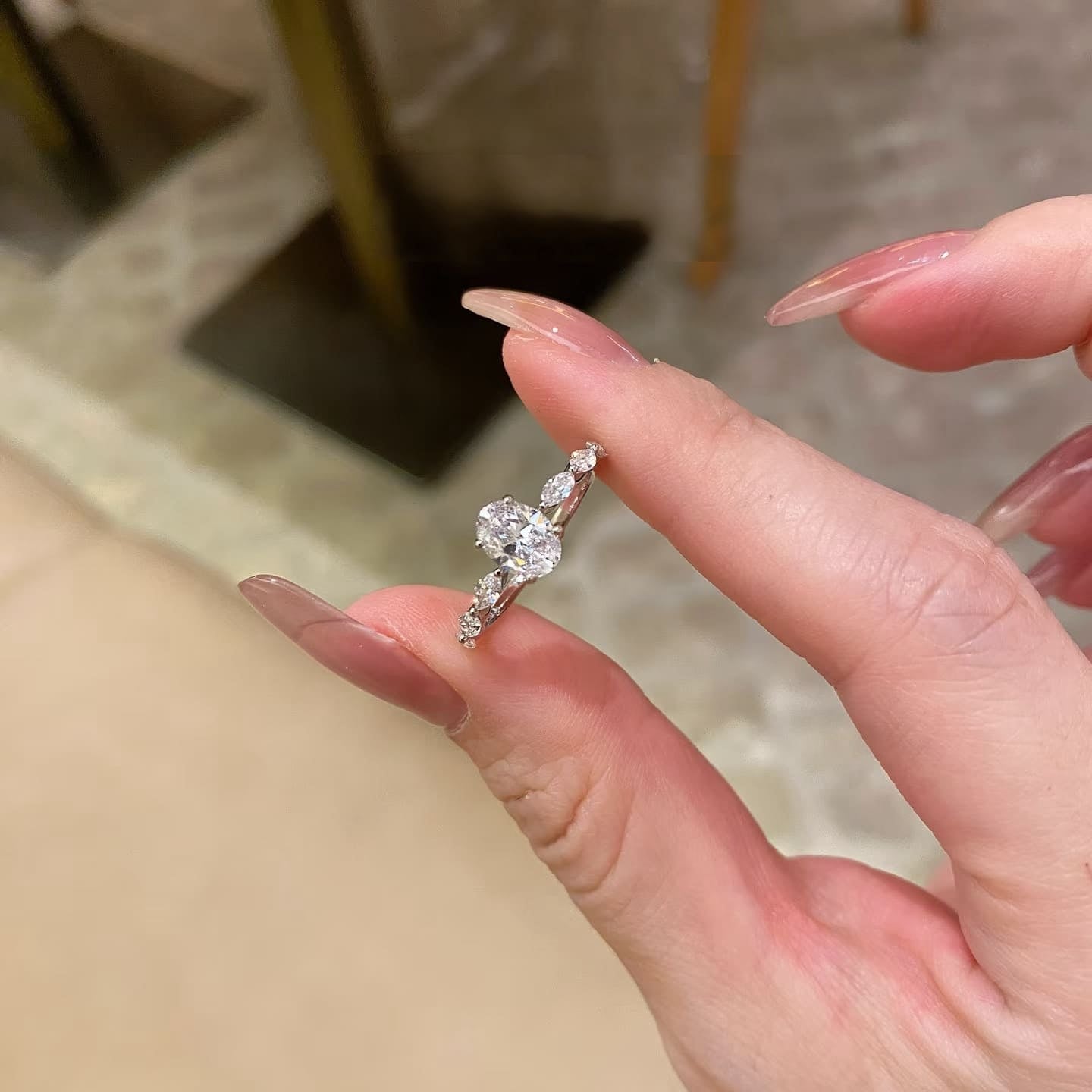 Aurora Leaf Oval Sterling Silver Ring