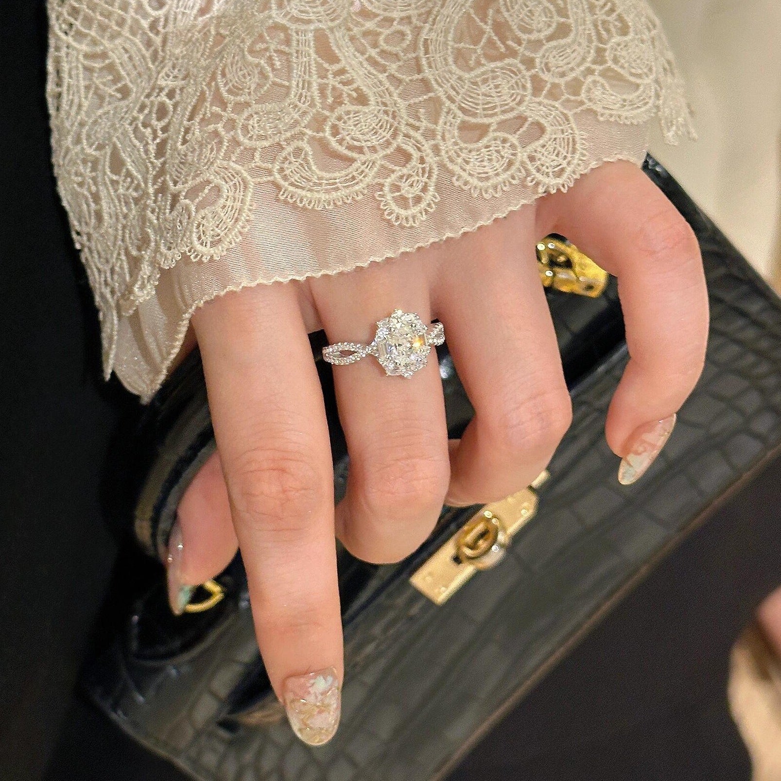 Eternal Radiance Halo Ring