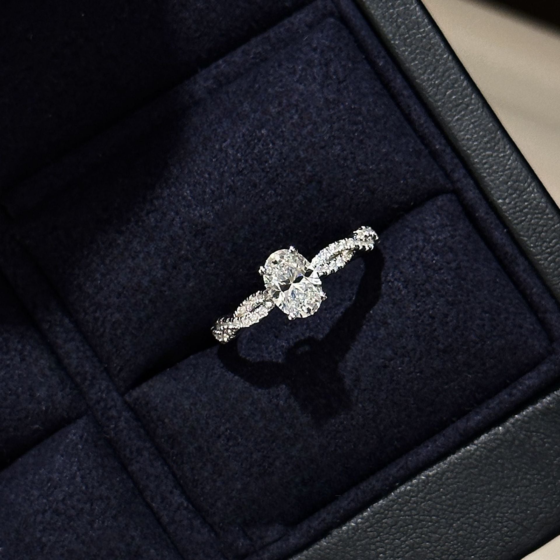 Eterna Twist S925 Sterling Silver Ring