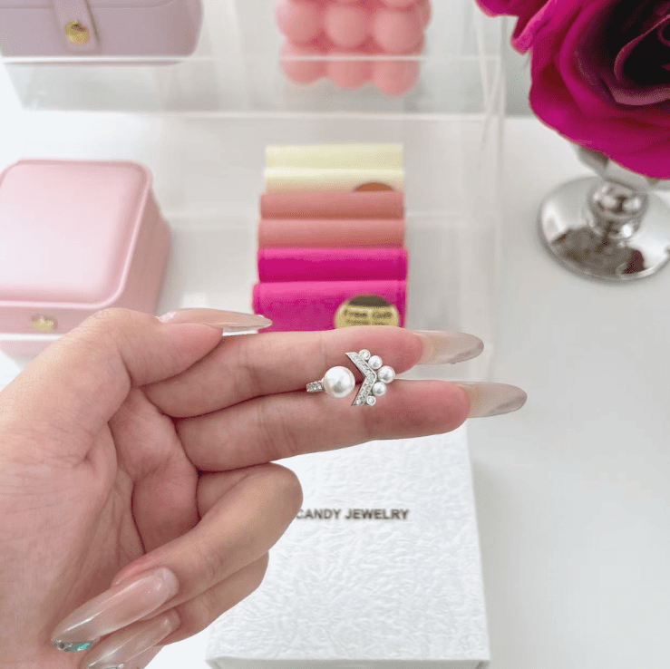 Celeste Pearl V Ring